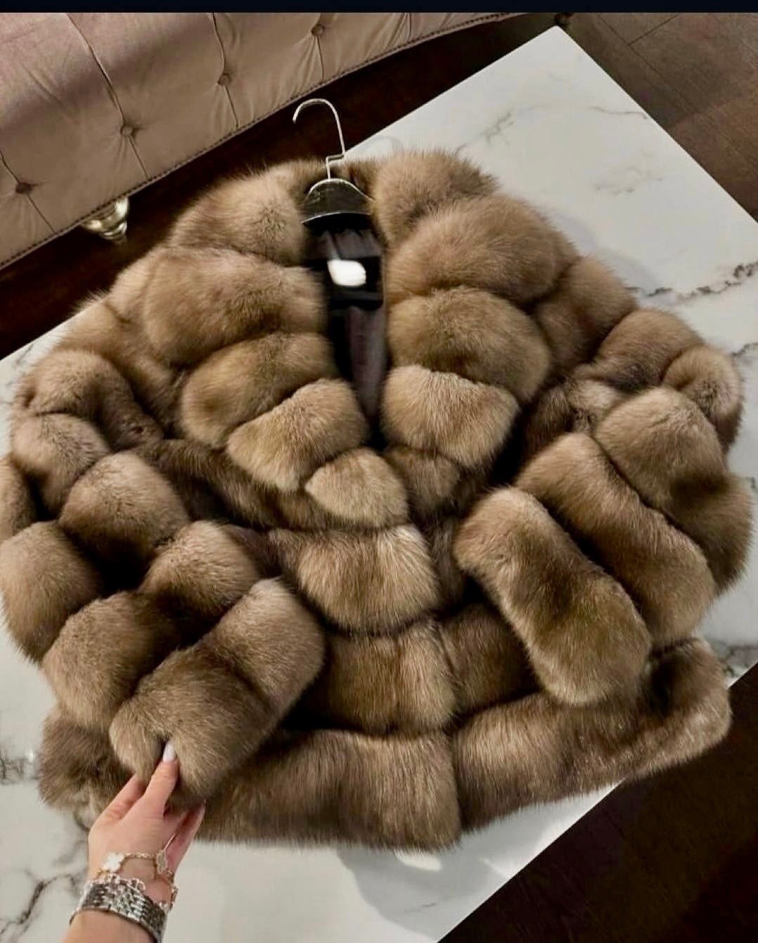 шуба из куницы,шуба соболь,шуба из соболя,женская шуба из натурального лисьего меха,шуба из песца под соболя