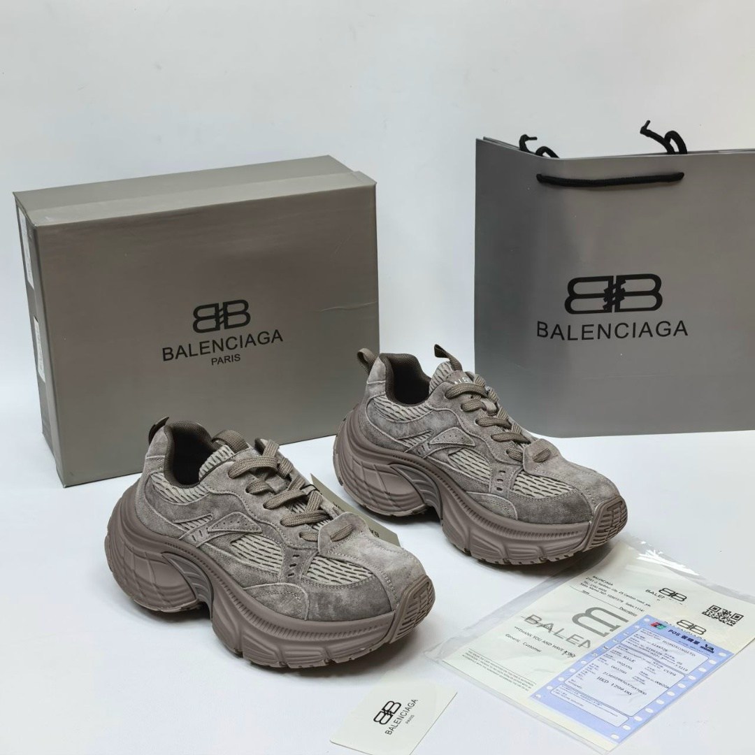 кроссовки женские balenciaga,кроссовки balenciaga,,кроссовки balenciaga triple s,balenciaga triple s sneaker
