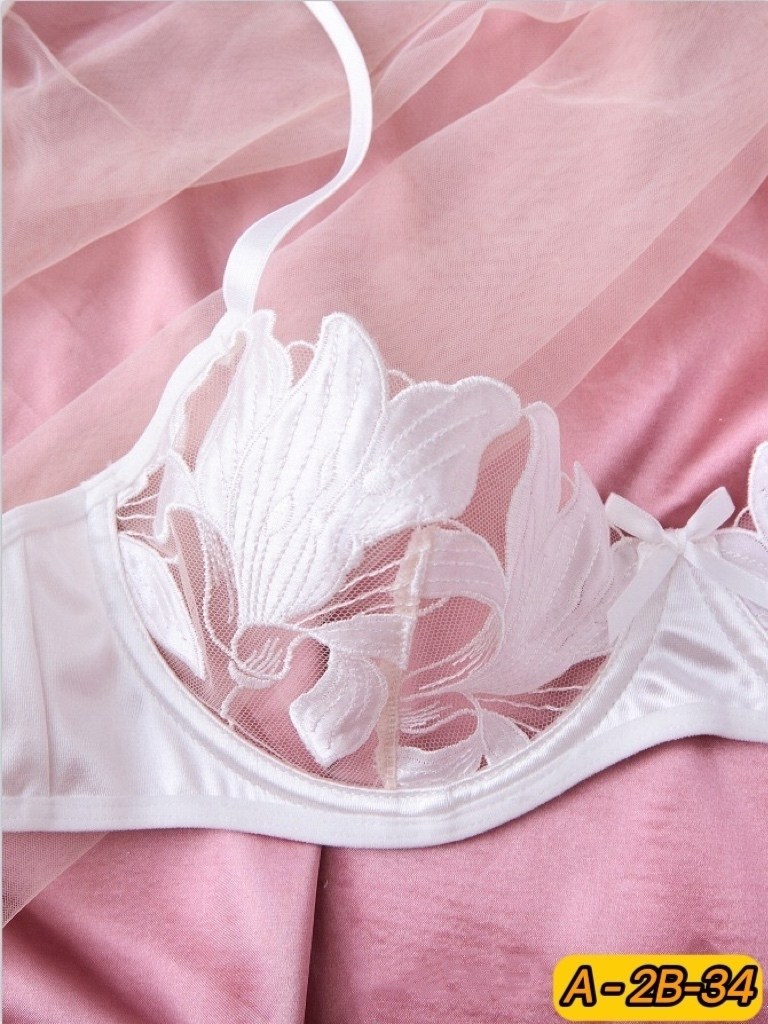 комплект нижнего белья,комплект сексуального нижнего белья,комплект женского нижнего белья,нижнее белье красное,комплект нижнего белье красный