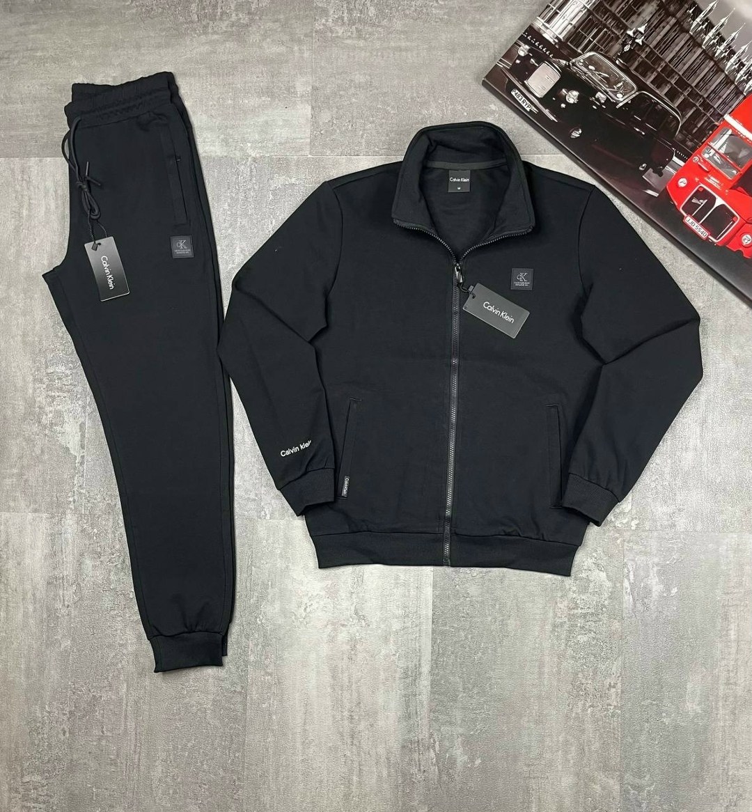 спортивный костюм dolce gabbana,gabbana спортивный костюм,спортивный костюм дольче габбана мужской,спортивный костюм мужской,костюм dolce gabbana мужской спортивный