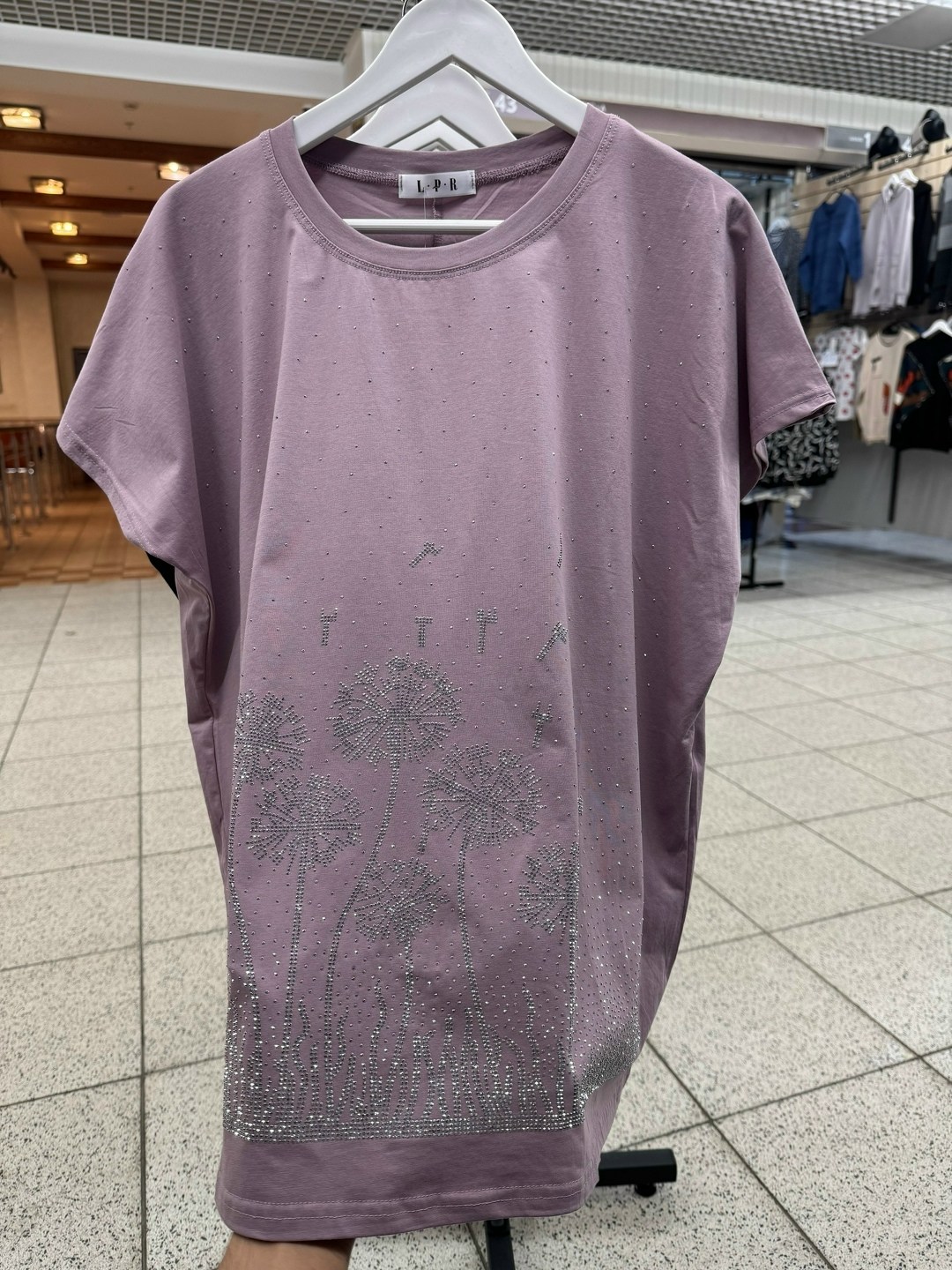 женская футболка,футболка со стразами,женские футболки больших размеров,женские футболки со стразами,футболка