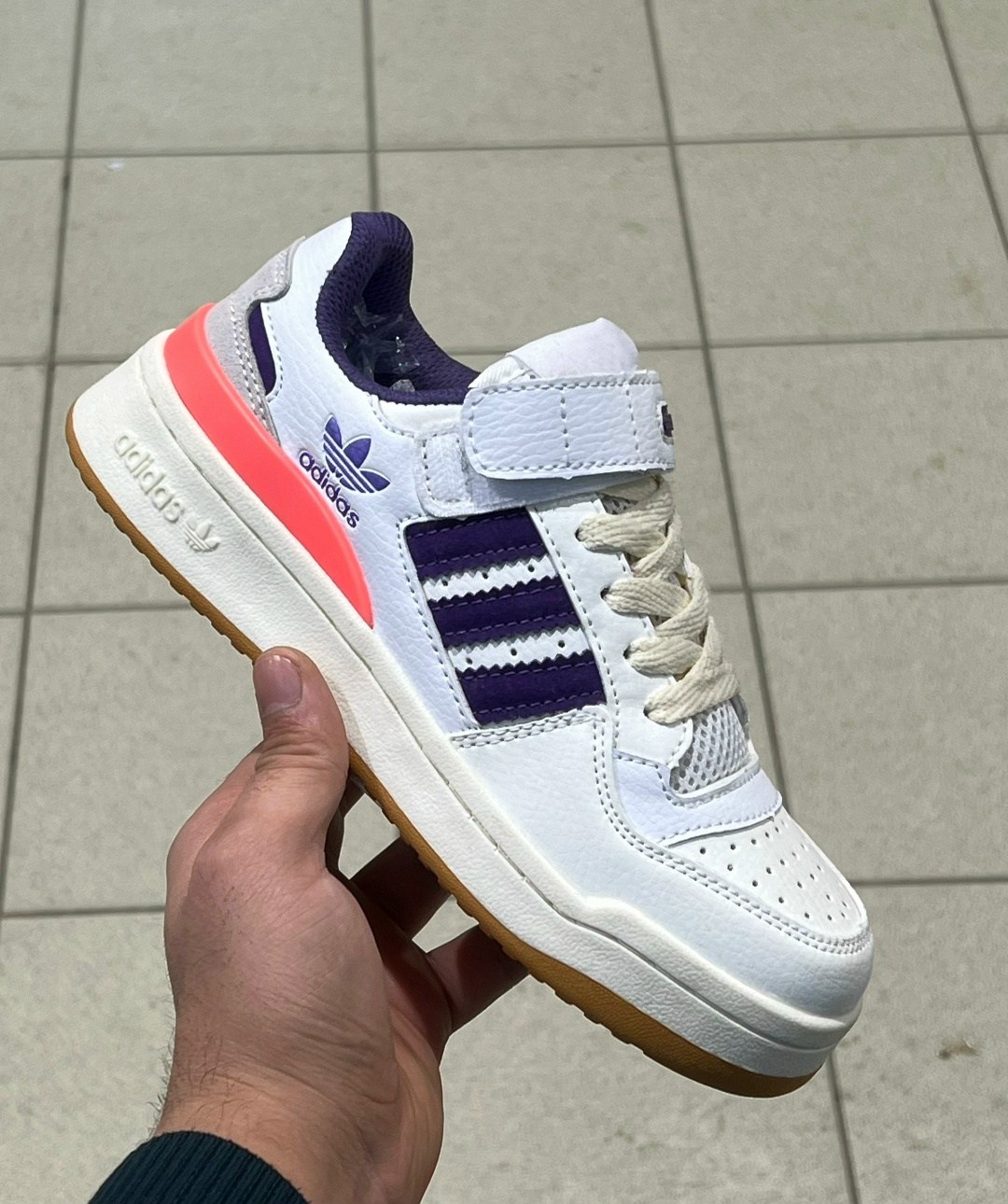 кроссовки adidas,женские и мужские кроссовки adidas,женские кроссовки adidas,кроссовки,кроссовки адидас