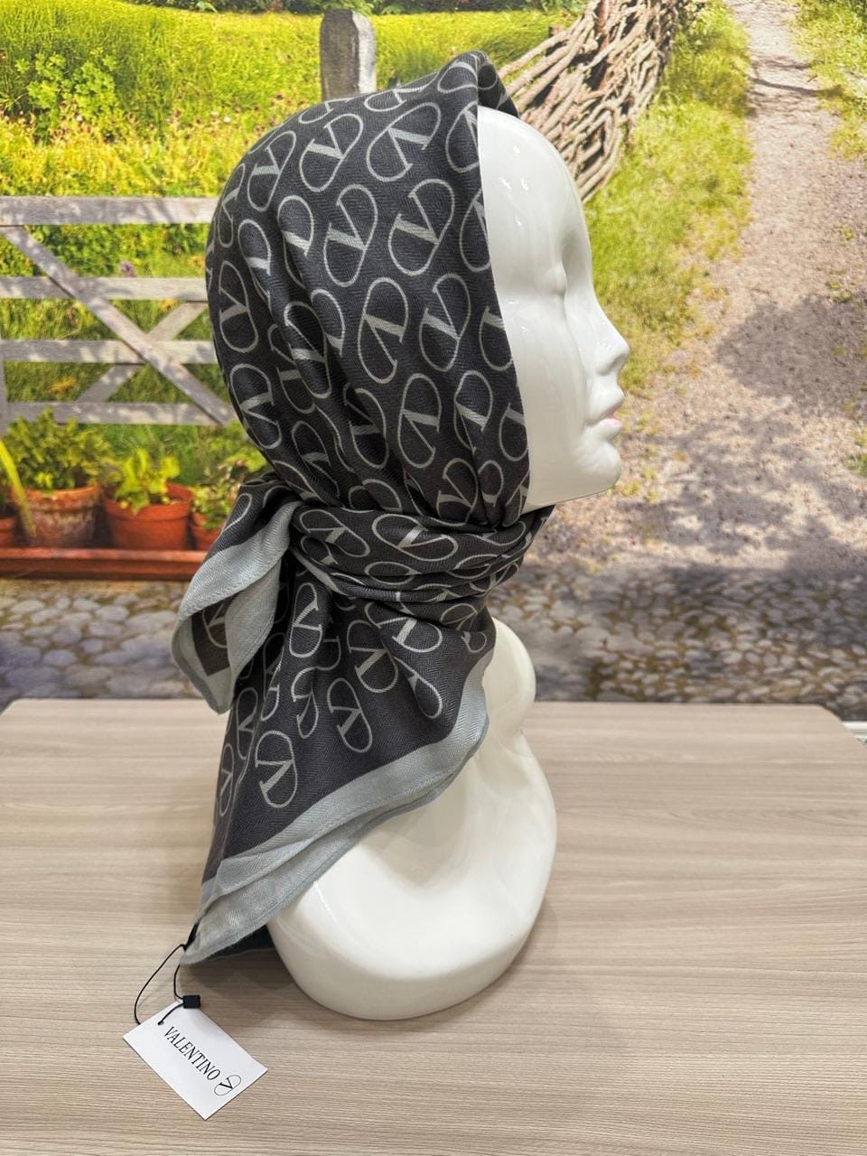 платки диор,шелковые платки,женские платки,платка,платок шелковый на голову