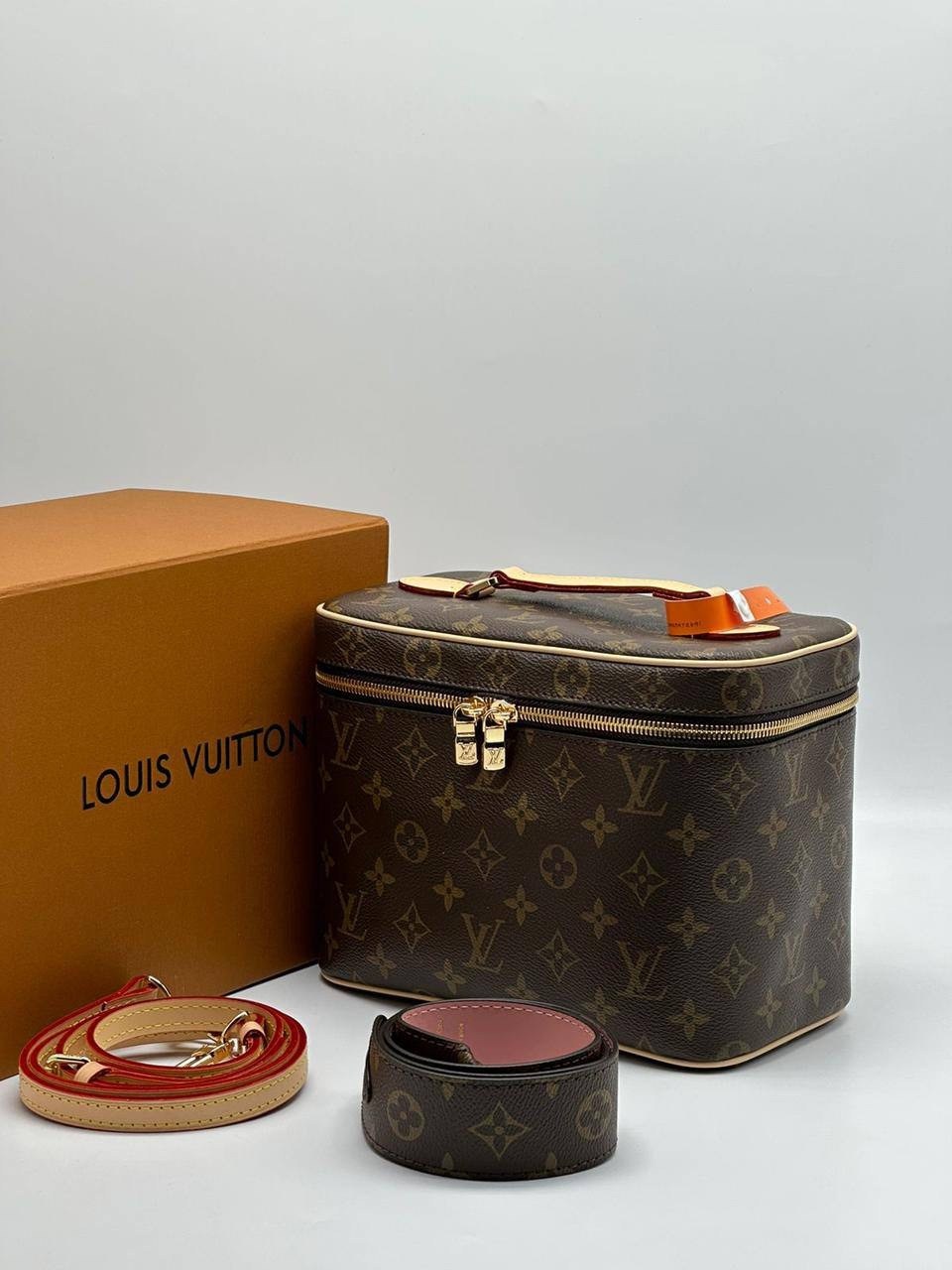 louis vuitton косметичка louis vuitton,косметичка louis vuitton из натуральной кожи,сумка косметичка louis vuitton,косметичка louis vuitton,сумка женская louis vuitton