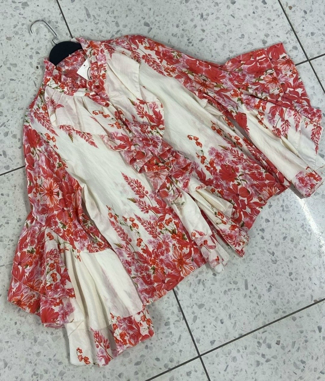 блузка с оборками,женская шифоновая блузка,женская рубашка с цветочным принтом,блузка с цветочным принтом,шифоновая блузка с цветочным принтом