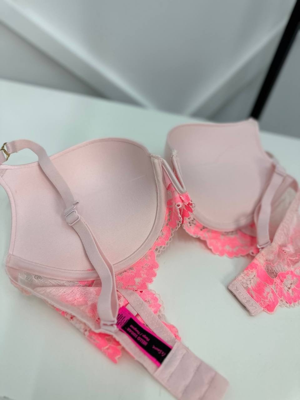 бюстгальтер,женское нижнее белье,нижнего белья,девушка,бюстгальтер с двойным пуш ап