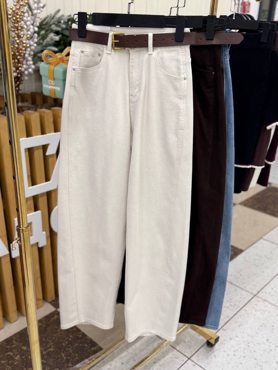 джинсы женские,джинсы широкие,женские широкие джинсы,прямые джинсы,женские джинсы с высокой талией