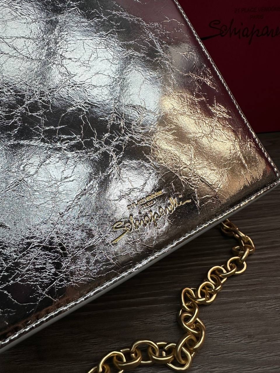 сумка-тоут schiaparelli,сумка schiaparelli,женская сумка schiaparelli,бархатная сумка для глаз schiaparelli premium sense demon,сумка женская shiaparelli & salvador dali