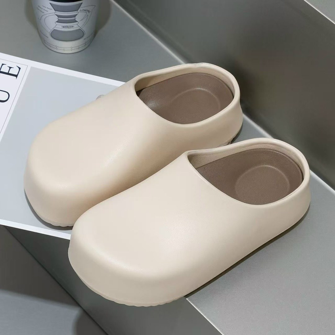 шлепанцы женские,,тапочки модные,летние тапочки,модные шлепанцы