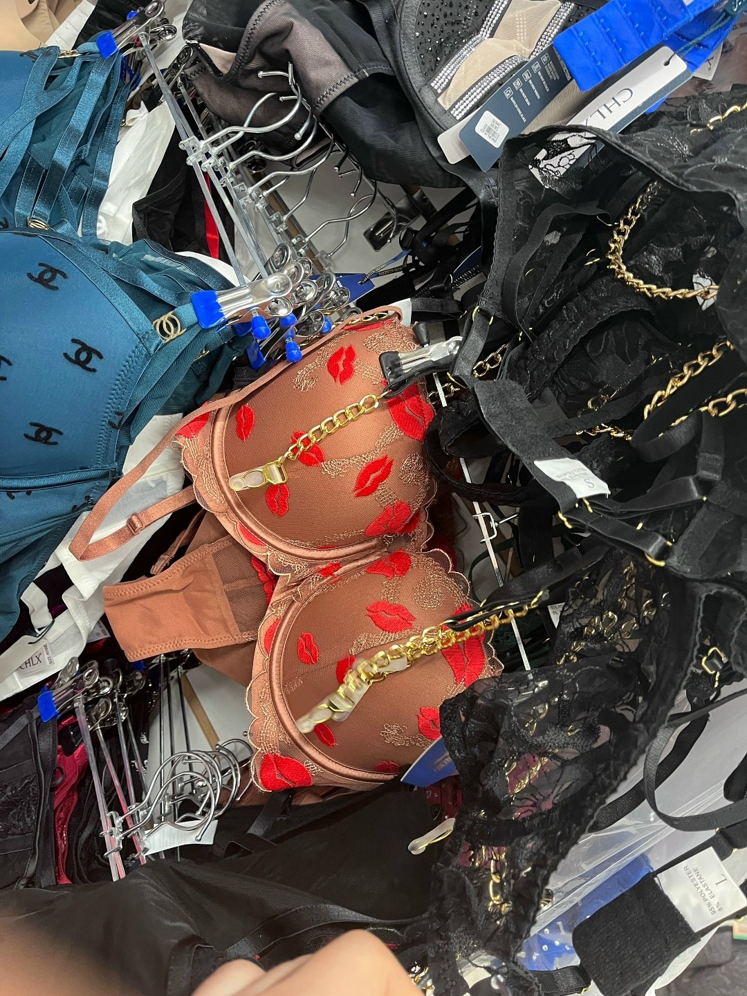 женские бюстгальтеры,бюстгальтер женское нижнее белье,женское нижнее белье,бюстгальтер пуш ап,бюстгальтер