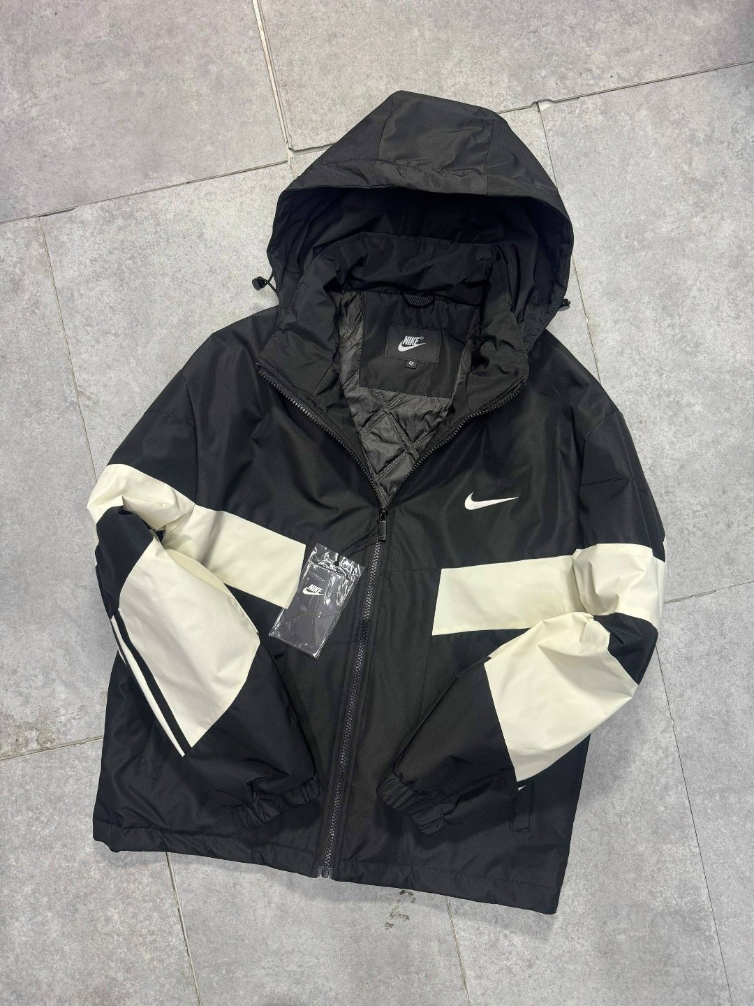 ветровка burberry,куртка burberry,куртка burberry мужская,куртка burberry мужская осенняя удлинённая с капюшоном,повседневная куртка