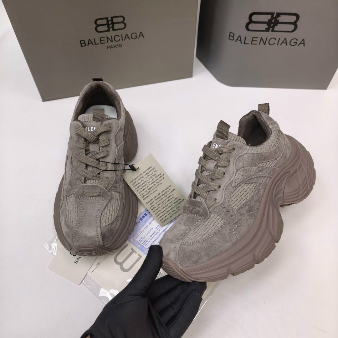 кроссовки женские balenciaga,кроссовки balenciaga,,кроссовки balenciaga triple s,balenciaga triple s sneaker