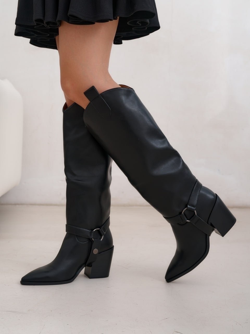 женские сапоги,сапоги казаки,демисезонные сапоги,стильные сапоги,сапоги женские казаки