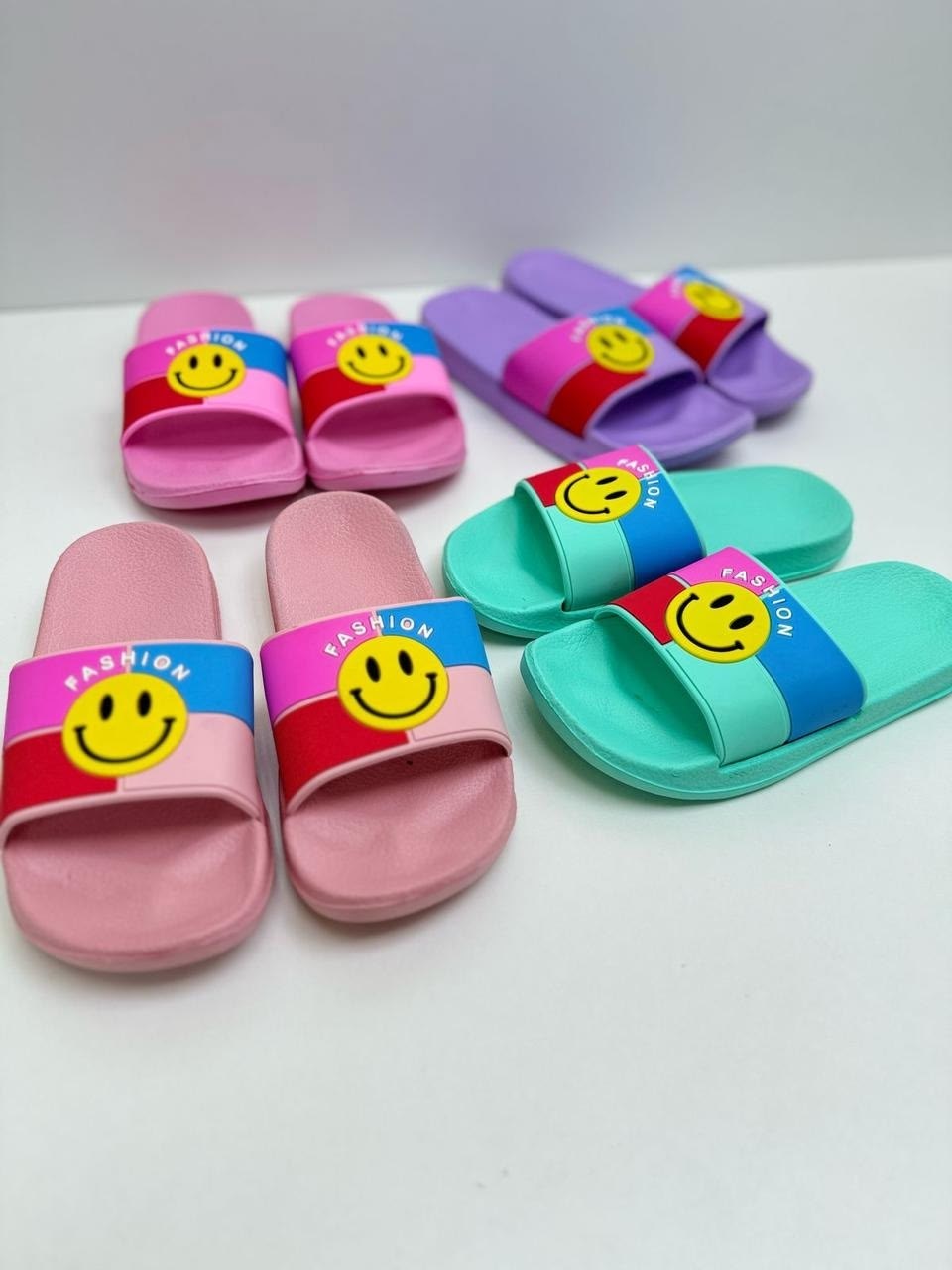 ,шлепанцы детские,тапки женские,тапочки смайлики,шлепанцы женские со смайликом