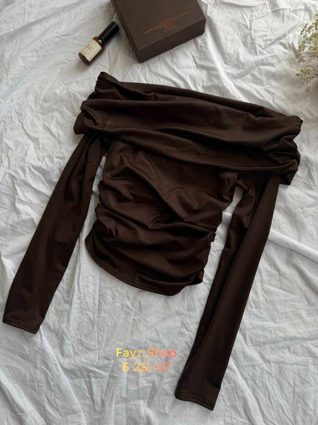 кофта с открытыми плечами,женская кофта,кофта с открытыми плечами лонгслив с драпировкой julia rovchanin,jielur осенние новые сексуальные однотонные женские футболки с открытыми плечами кофейный,женск