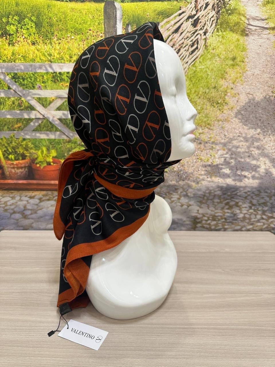 платки диор,шелковые платки,женские платки,платка,платок шелковый на голову