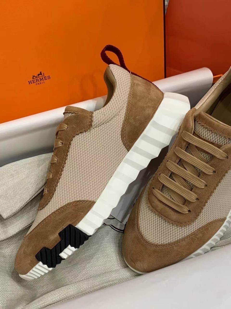 кроссовки hermes,кроссовки женские hermes,,кроссовки hermes мужские,кроссовки брендовые