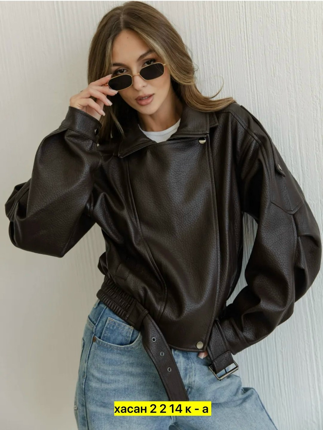 женская кожаная куртка,кожаная куртка,кожаная куртка женская оверсайз,женская куртка кожаная оверсайз короткая okssana firsanova,куртка бомбер оверсайз кожаная варенка