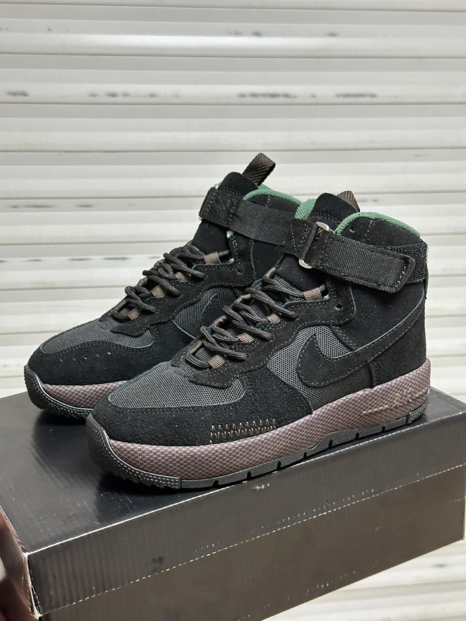 nike air jordan 1 retro high,air jordan 1 retro high og,air jordan 1 mid triple white,nike air jordan 1 retro high og,nike air jordan 1 retro