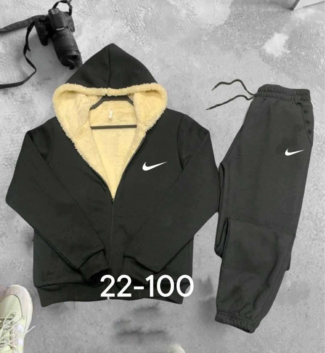 мужской спортивный костюм на флисе,теплый спортивный костюм мужской,теплый спортивный костюм,костюм спортивный на флисе,спортивный костюм nike мужской