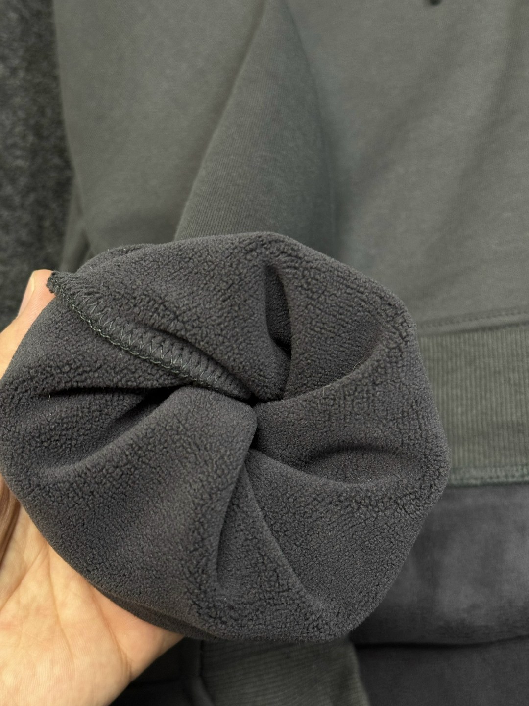 спортивные штаны адидас серые мужские,мужские спортивные брюки adidas,брюки спортивные adidas,мужские брюки adidas,брюки спортивные logo pant adidas