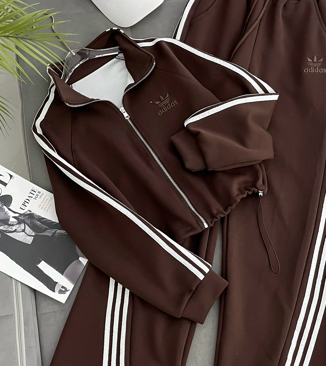 женский спортивный костюм adidas,спортивный костюм,женский спортивный костюм,костюм адидас,костюм женский