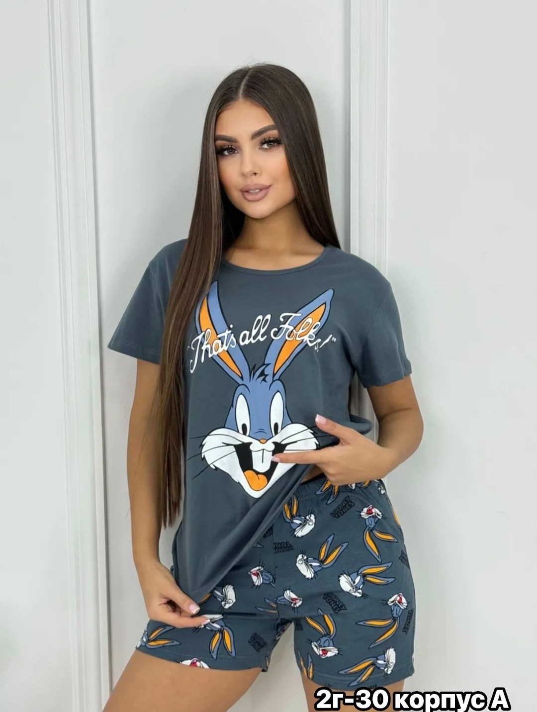 женские пижамы,пижама,женская пижама с шортами,пижама серая,пижама с бриджами бакс банни