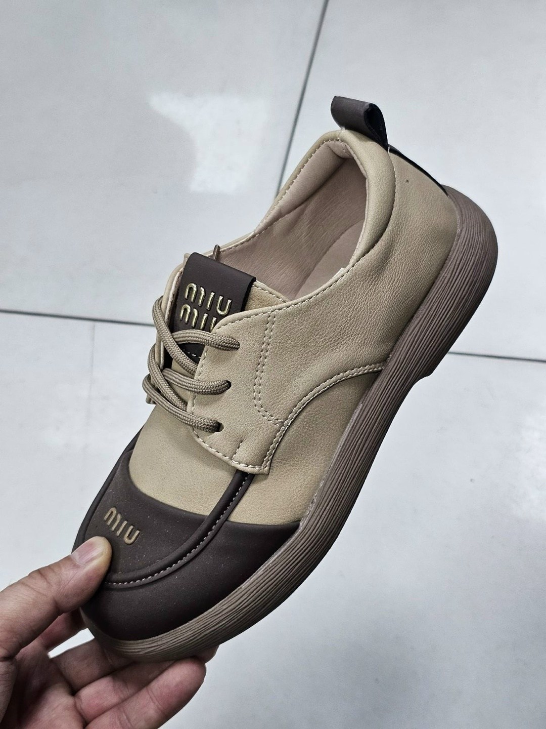 ,женские кроссовки,повседневная ,женские обуви,кроссовки эко