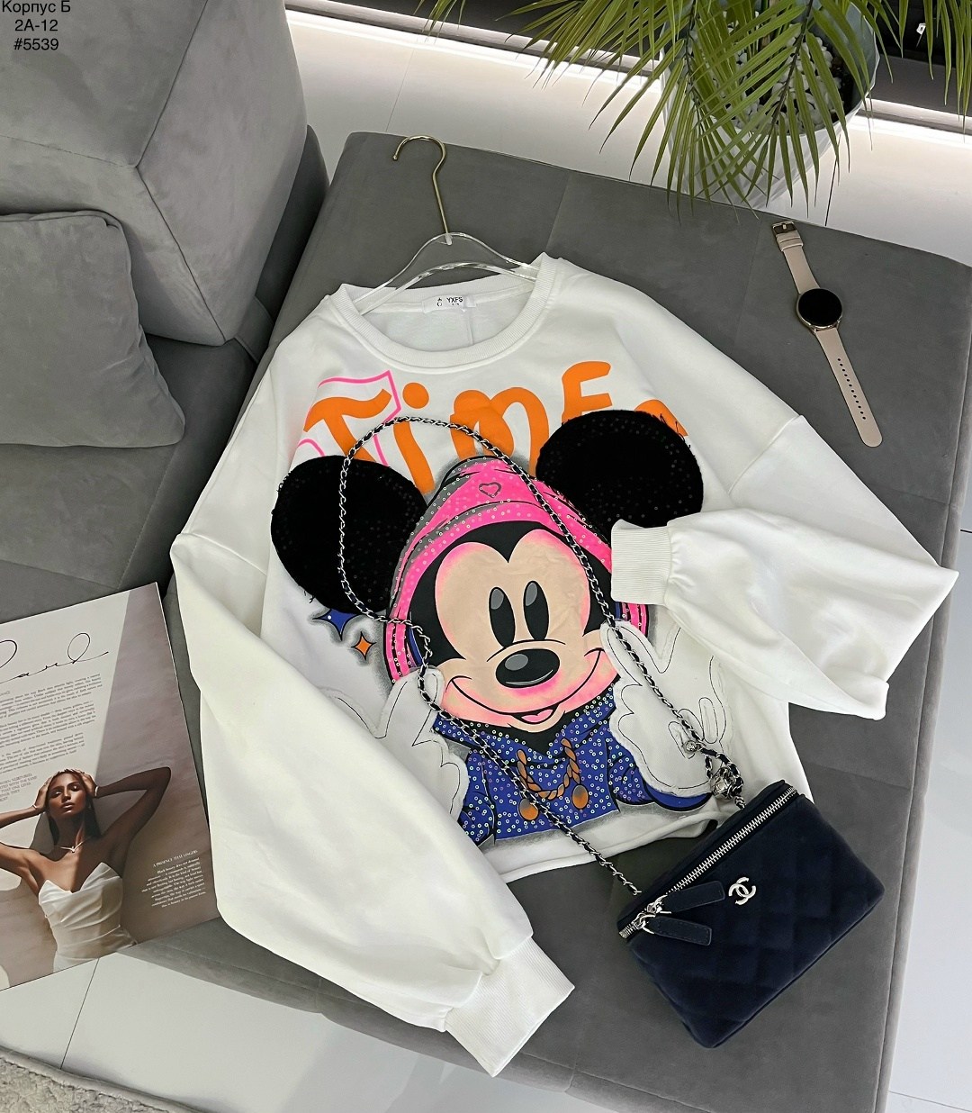 кофта с микки маусом женская,свитшот варенка миккимаус amour closet,кофта варенка оверсайз с принтом микки маусом,свитшот женский,розовый свитшот