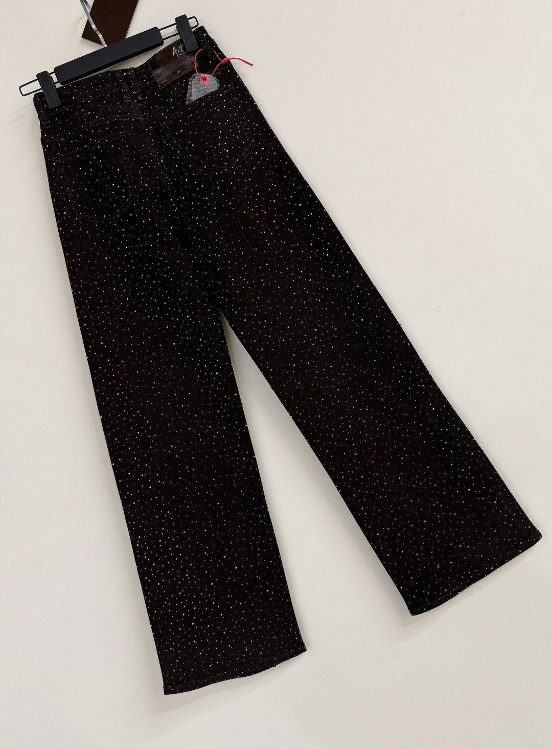 джинсы со стразами,джинсы sandrine,джинсы chanel,джинсы женские zolla 22333710v06199d0 черные,женские джинсы