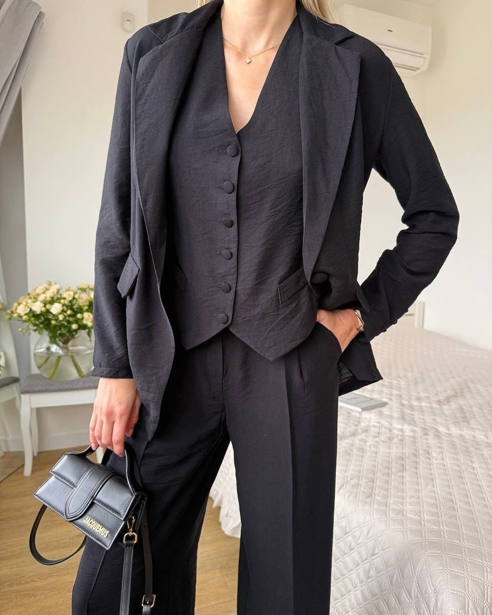 костюм брючный,брючный женский костюм черный жилетка брюки,костюм жилет + брюки классический,брючный костюм брюки+жилетка excidra,брючный костюм с жилетом на пуговицах