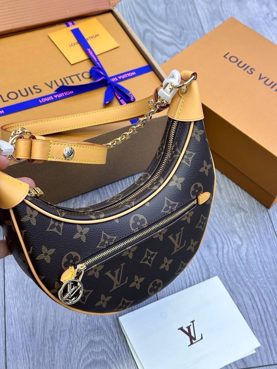 сумка женская louis vuitton,сумка луи виттон полумесяц,cумка louis vuitton,louis vuitton сумка полумесяц на плечо,сумка луи виттон