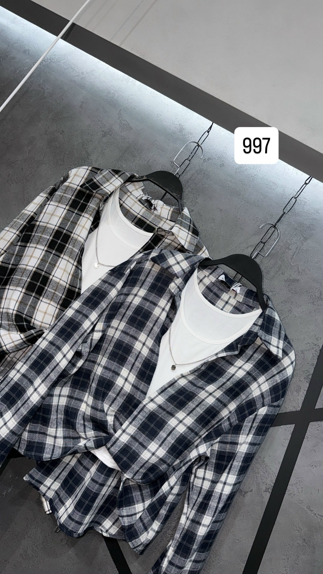 женская рубашка в клетку,клетчатая рубашка женская,рубашка оверсайз в клетку удлиненная,рубашка в клетку оверсайз kako govana,рубашка в клетку оверсайз y2k thirteen brand