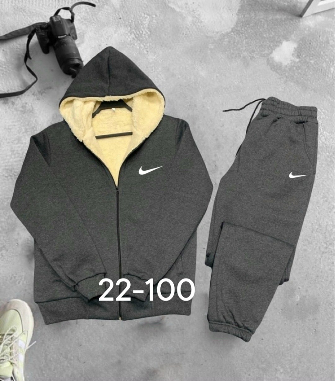 мужской спортивный костюм на флисе,теплый спортивный костюм мужской,теплый спортивный костюм,костюм спортивный на флисе,спортивный костюм nike мужской