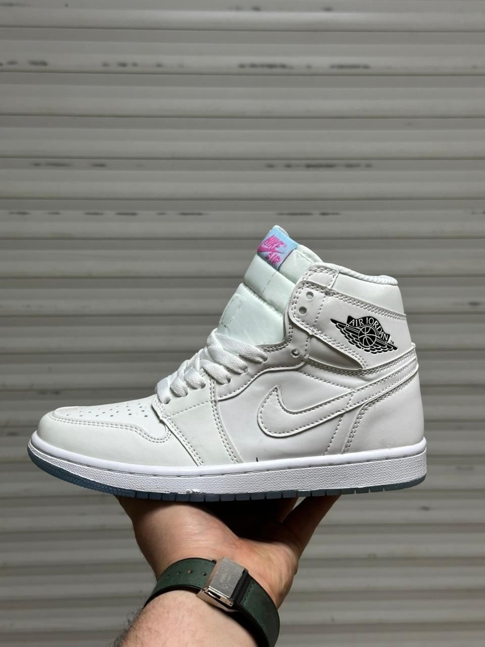nike air jordan 1 retro high,air jordan 1 retro high og,air jordan 1 mid triple white,nike air jordan 1 retro high og,nike air jordan 1 retro