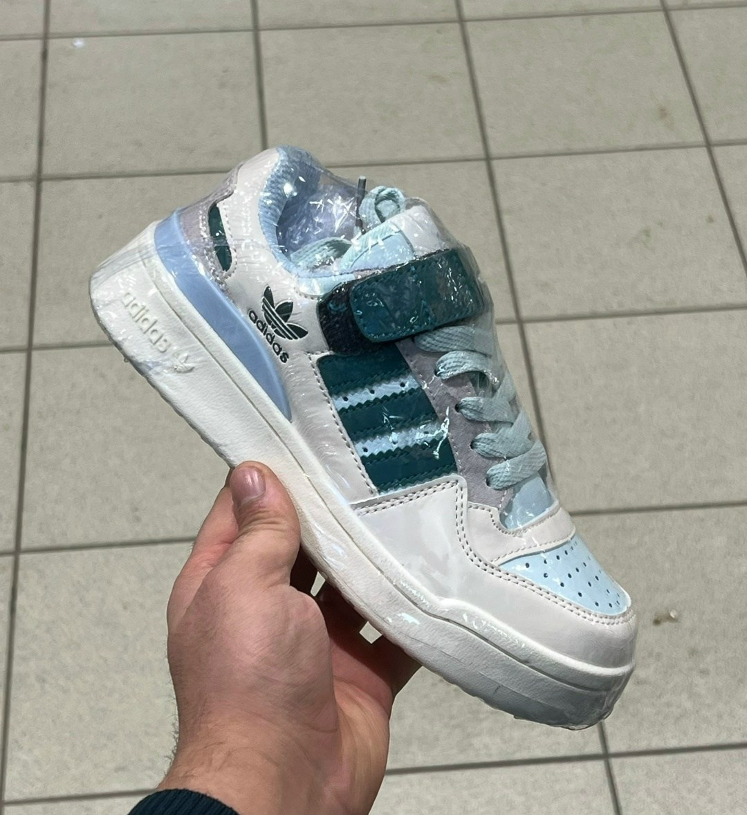 кроссовки adidas,женские и мужские кроссовки adidas,женские кроссовки adidas,кроссовки,кроссовки адидас