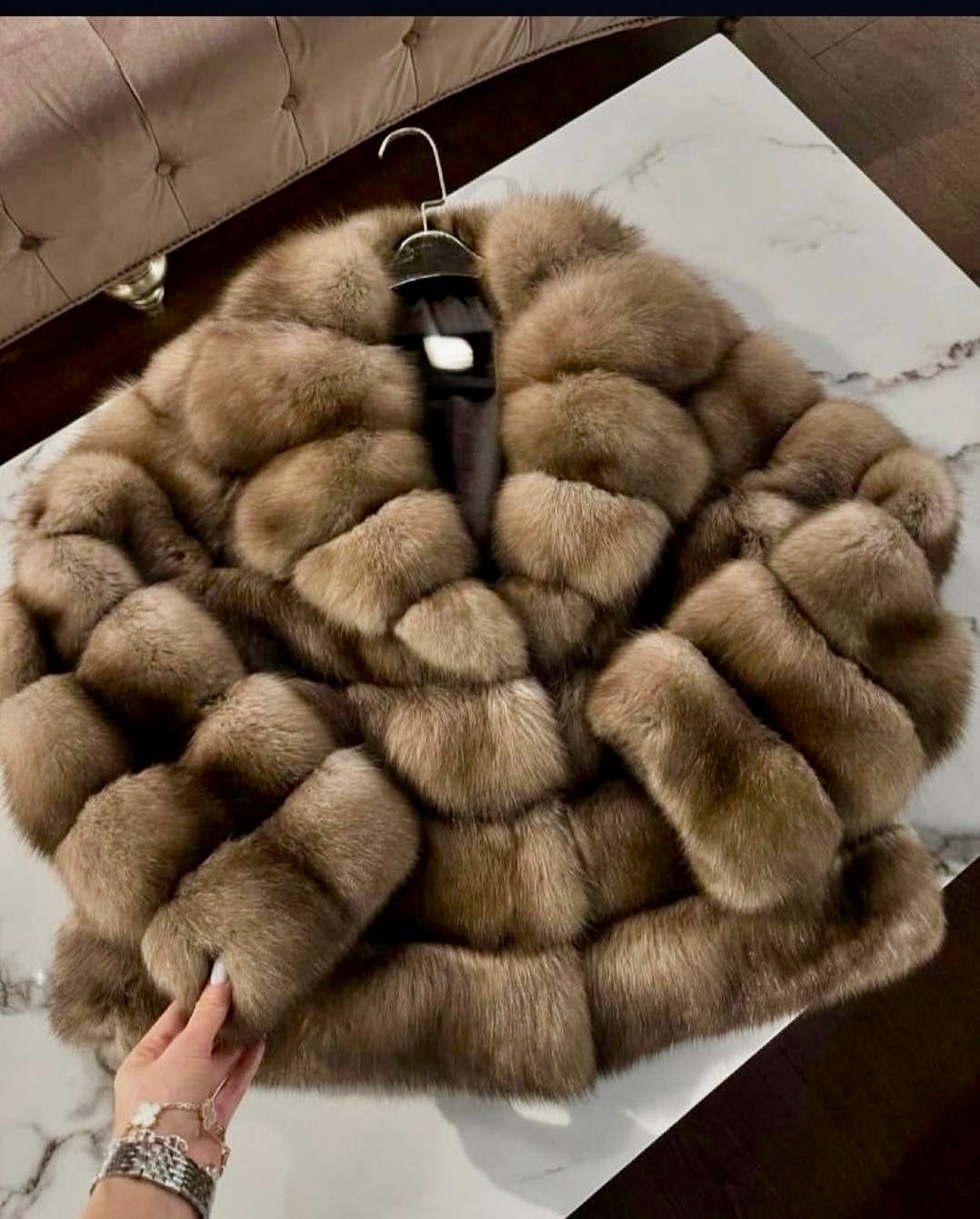 шуба из куницы,шуба соболь,шуба из соболя,женская шуба из натурального лисьего меха,шуба из песца под соболя