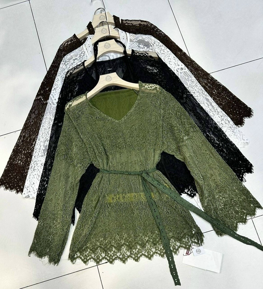 кружевное платье,пеньюар из кружева,кружевная блузка,кружевной халат,кружевное вечернее платье