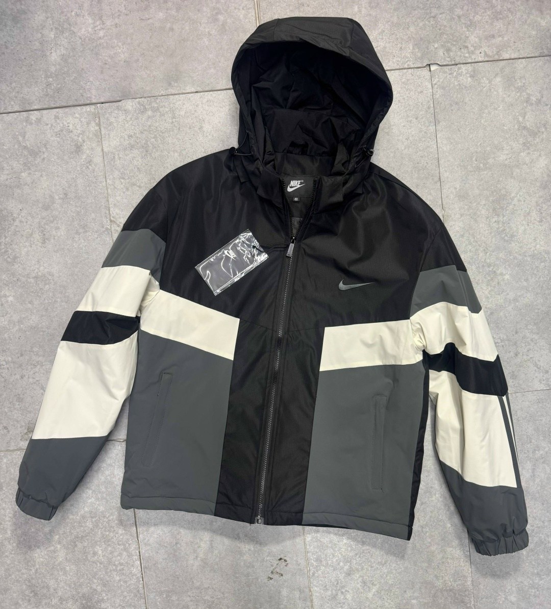 ветровка burberry,куртка burberry,куртка burberry мужская,куртка burberry мужская осенняя удлинённая с капюшоном,повседневная куртка