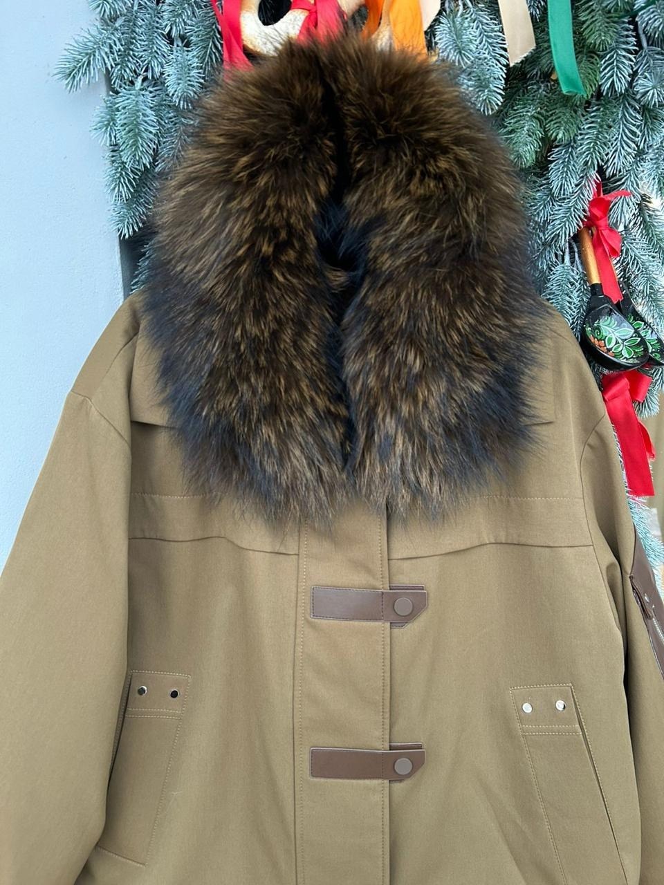 куртка мех на воротнике натуральный песец,куртка с натуральным мехом,пуховик с натуральным мехом,куртка на меху,куртка бомбер