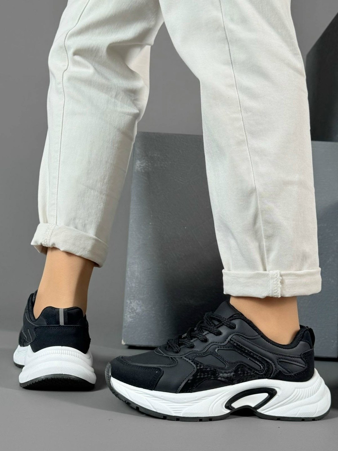 кроссовки женскиe,,черные кроссовки,спортивная ,модные кроссовки