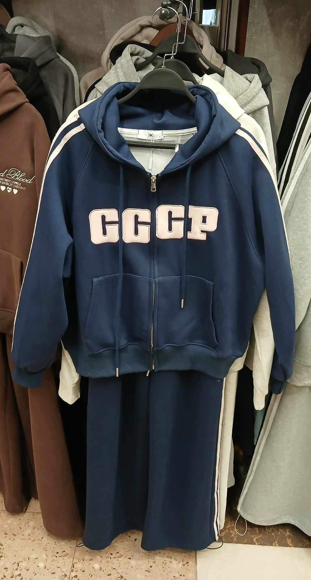 спортивный костюм двойка,спортивный женский костюм,спортивный костюм,женские костюмы,костюм двойка