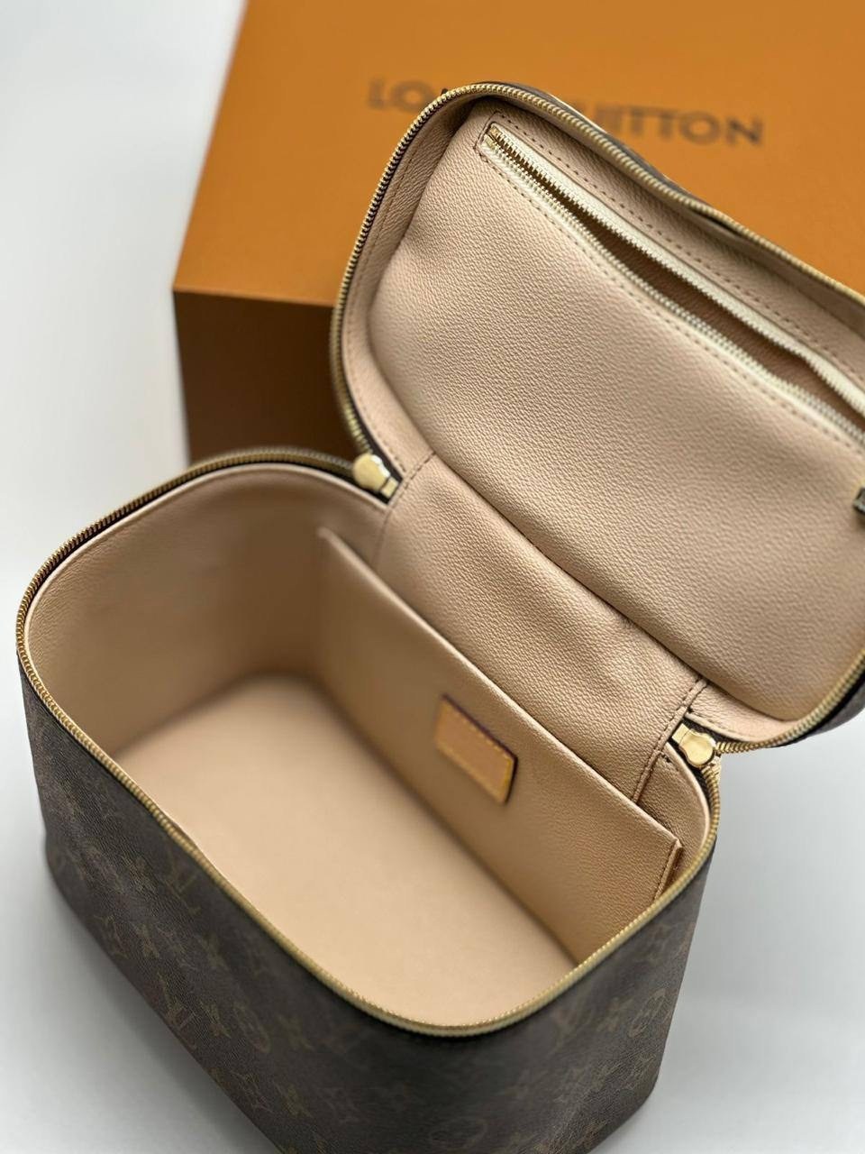 louis vuitton косметичка louis vuitton,косметичка louis vuitton из натуральной кожи,сумка косметичка louis vuitton,косметичка louis vuitton,сумка женская louis vuitton