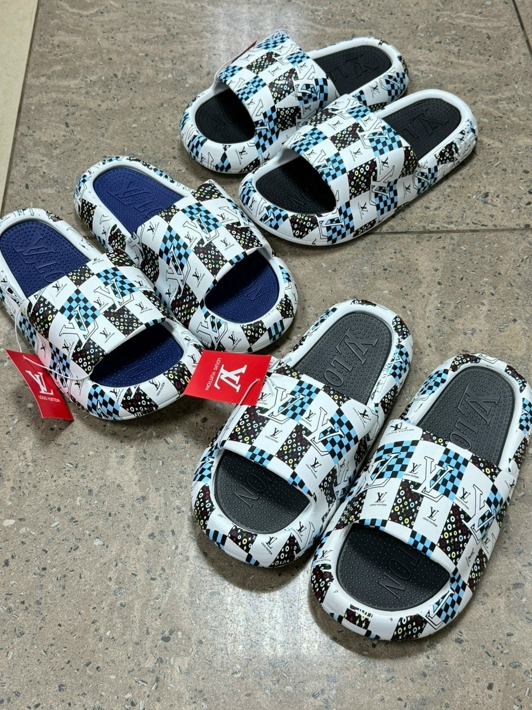 шлепанцы луи виттон,шлепанцы louis vuitton,луи виттон шлепки мужские,шлепанцы женские,шлепки луи витон