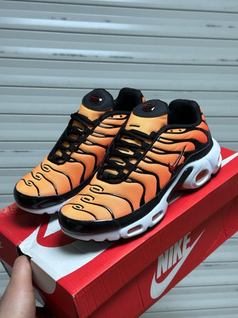 кроссовки nike air max tn plus,nike air max plus tn,кроссовки,найк тн плюс фиолетовые,nike air max tn plus x supreme purple