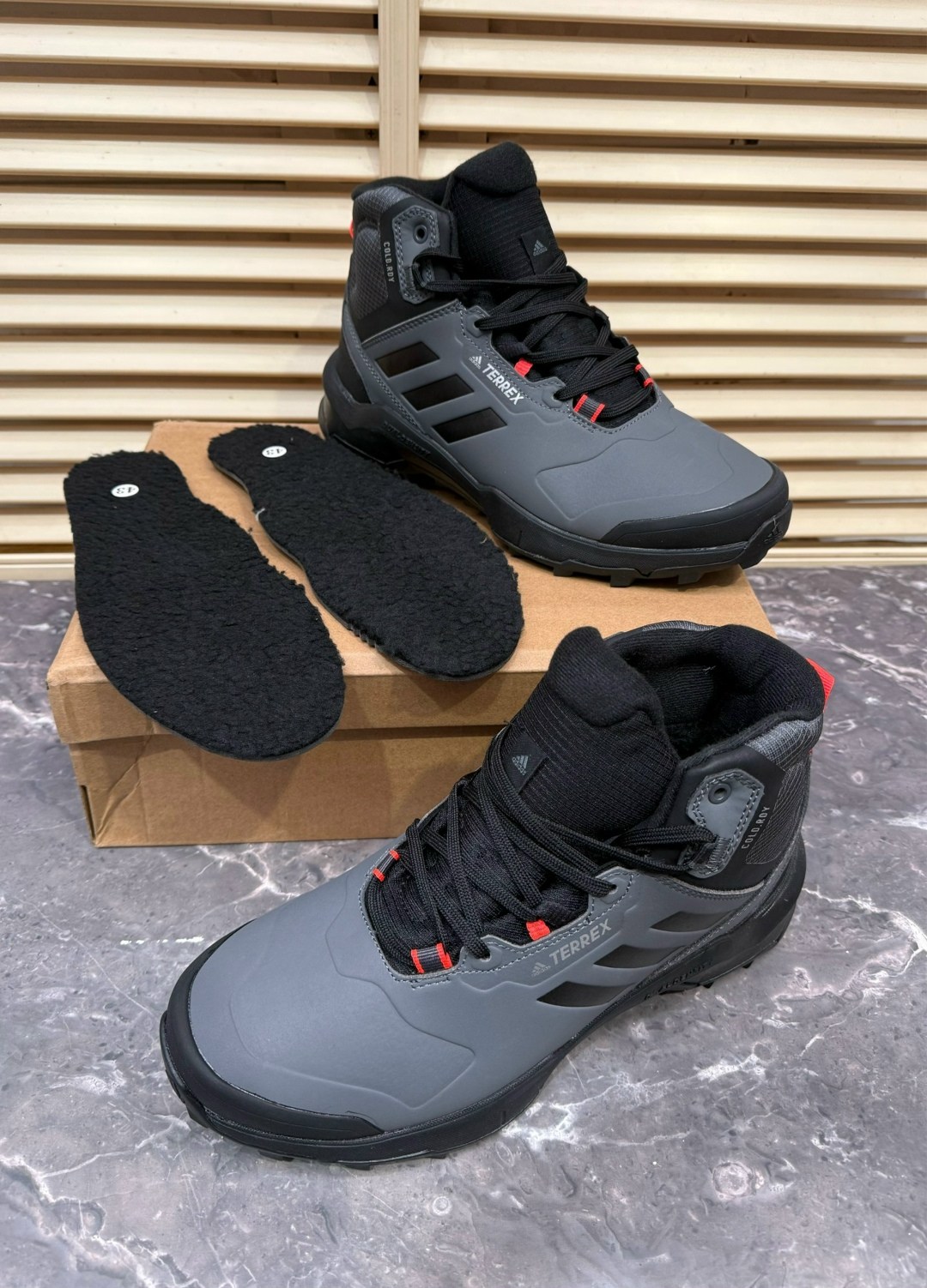 кроссовки adidas terrex зимние,зимние кроссовки adidas,зимние кроссовки адидас мужские,adidas зимние кроссовки мужские,кроссовки зимние adidas climaproof