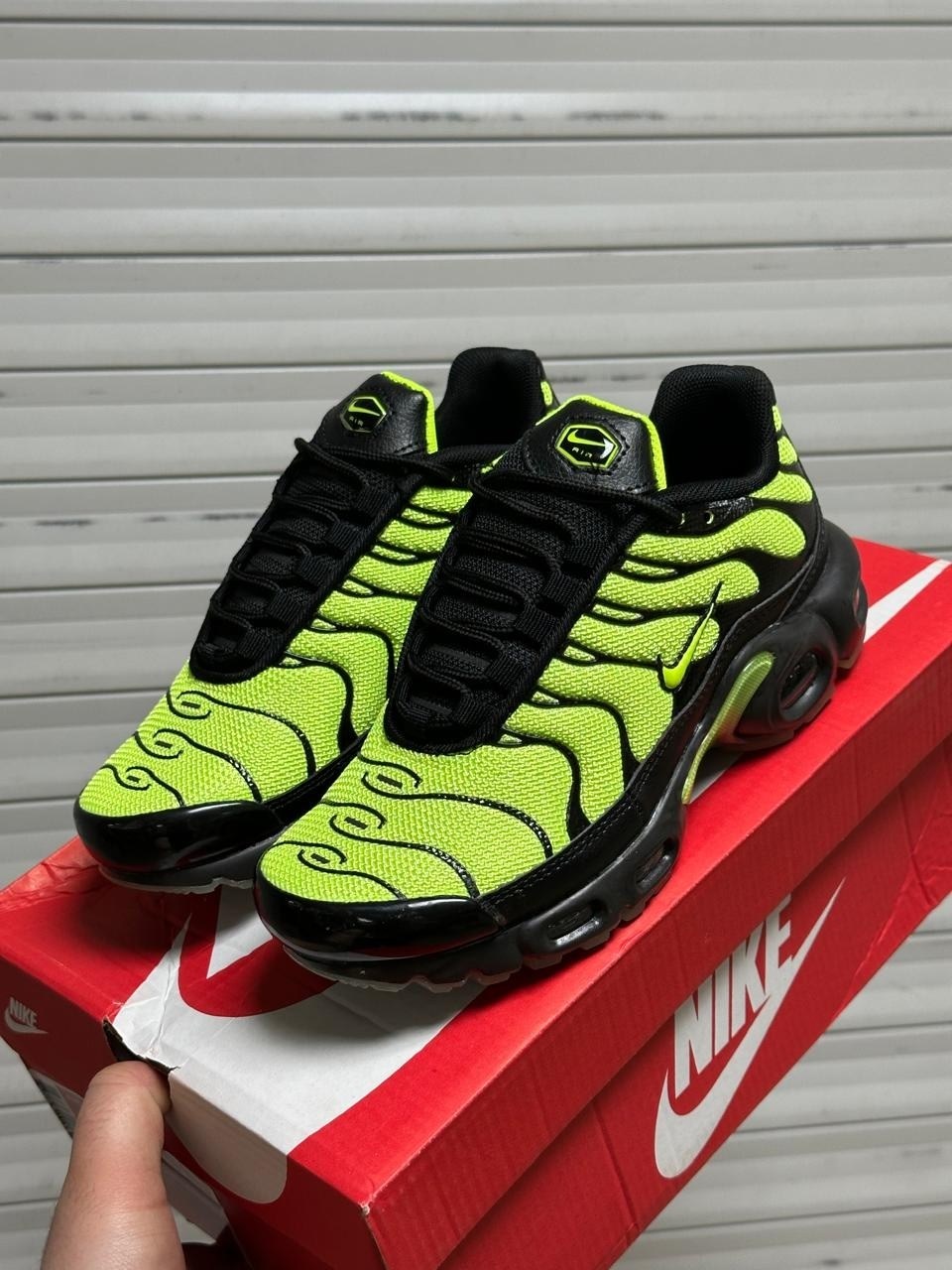 кроссовки nike air max tn plus,nike air max plus tn,кроссовки,найк тн плюс фиолетовые,nike air max tn plus x supreme purple