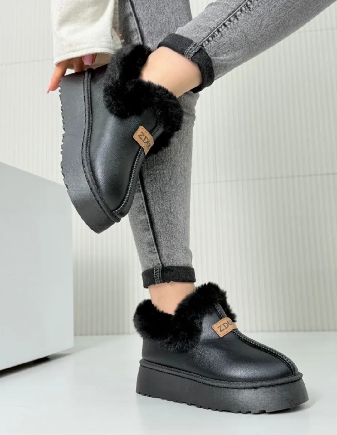 угги зимние укороченные на толстой подошве,угги зимние укороченные на толстой подошве vkonokv цвет черный,угги зимние короткие на платформе amalino,угги зимние укороченные с мехом luciana,угги зимние