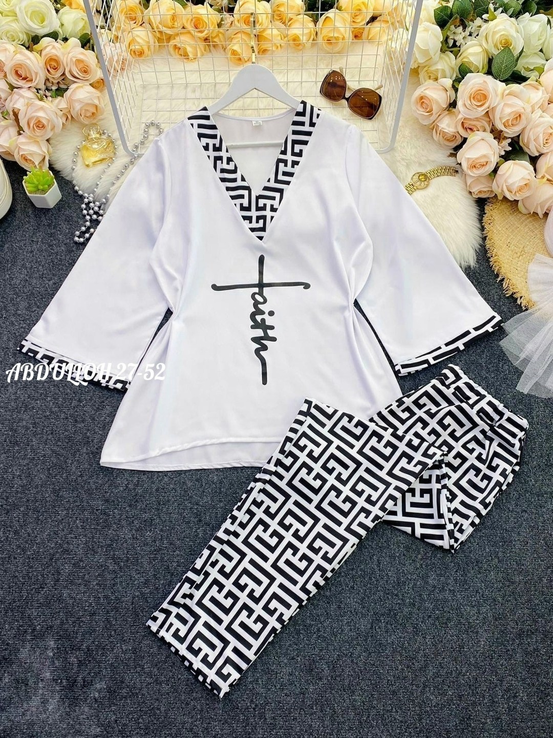 костюм двойка женская,повседневный женский костюм,стильные костюмы,элегантные женские комплекты,женские костюмы