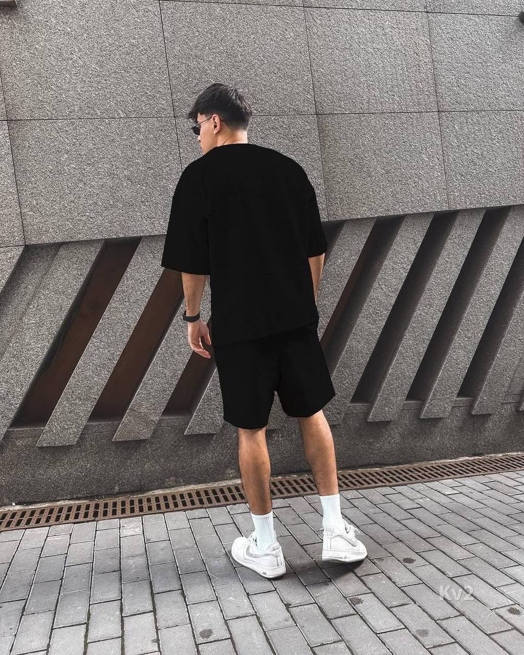 костюм шорты и футболка мужская оверсайз,костюм летний с шортами,спортивный костюм мужской летний,мужская мода,костюм спортивный мужской летний с шортами